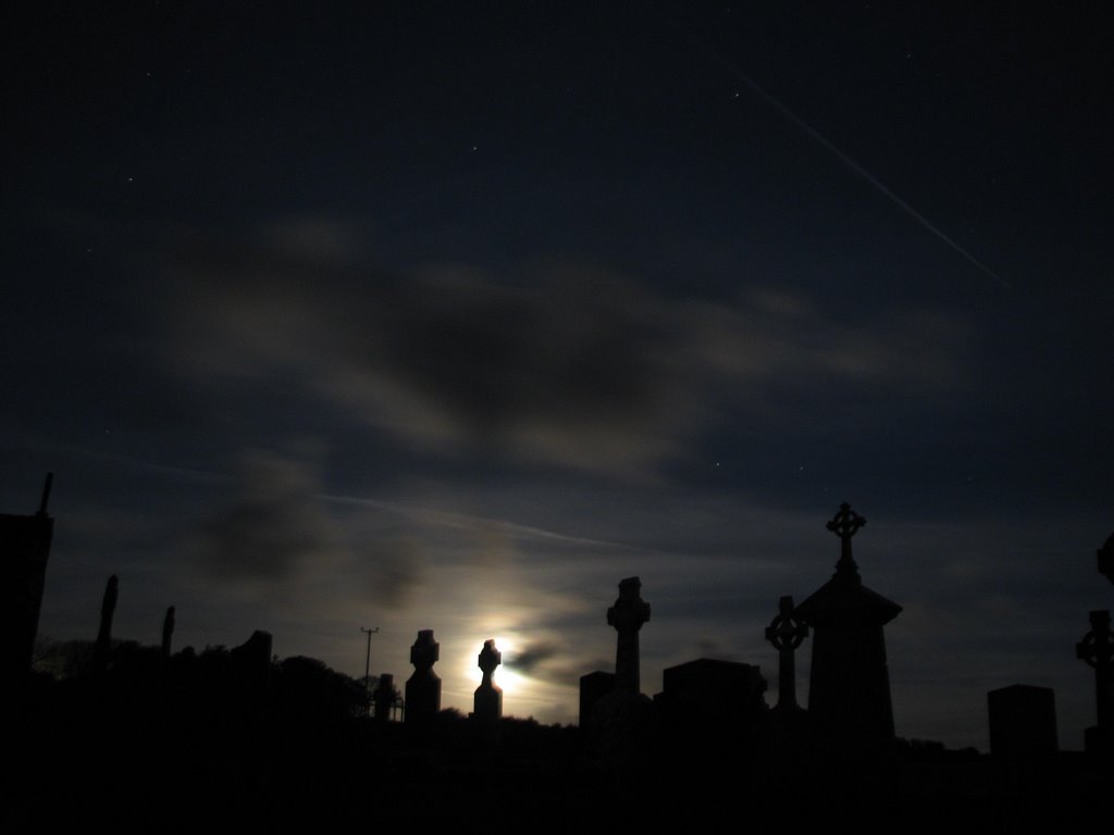 Ennistymon Graveyard - Full Moon