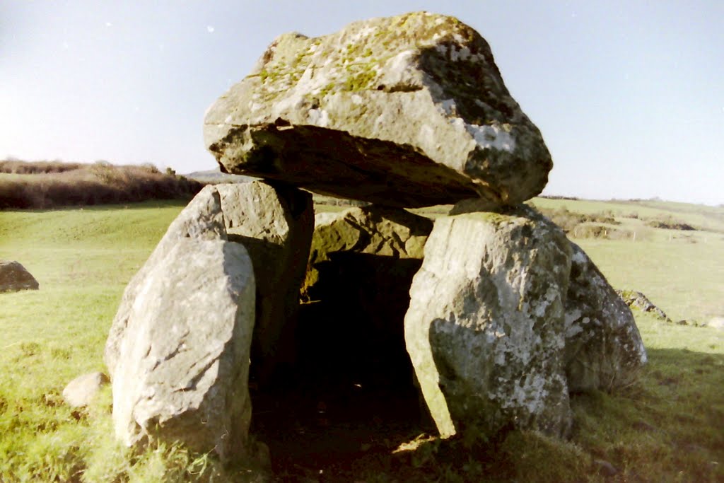 megalithic tomb carrowmore co sligo ireland