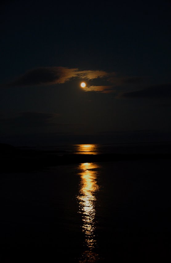 Full Moon at Ballinglanna Cove